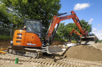 Bagger von Hitachi ZX65USB