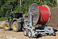 Kabelwagen mit aufgerolltem Kabel